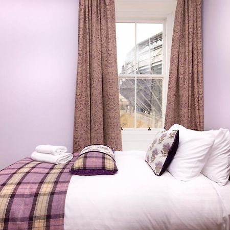 Joivy Cozy Apt Near Edinburgh Castle エクステリア 写真