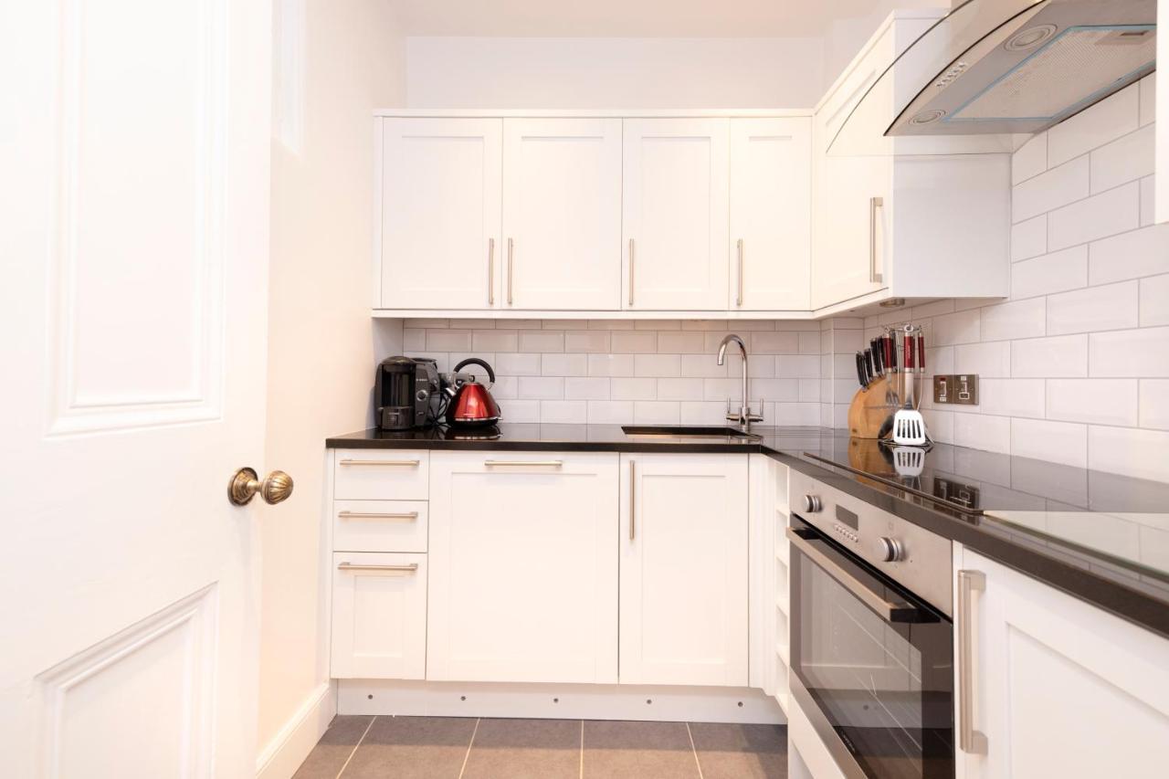 Joivy Cozy Apt Near Edinburgh Castle エクステリア 写真